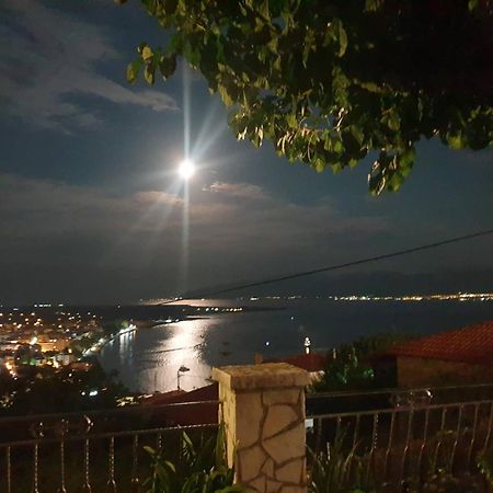 Vila View By The Castle Nafpaktos Exteriér fotografie
