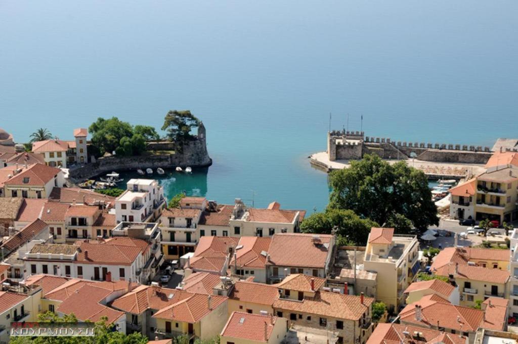 Vila View By The Castle Nafpaktos Exteriér fotografie